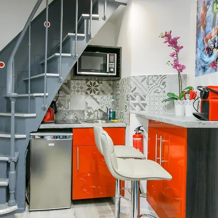 25 - Fun Duplex In Montorgueil
