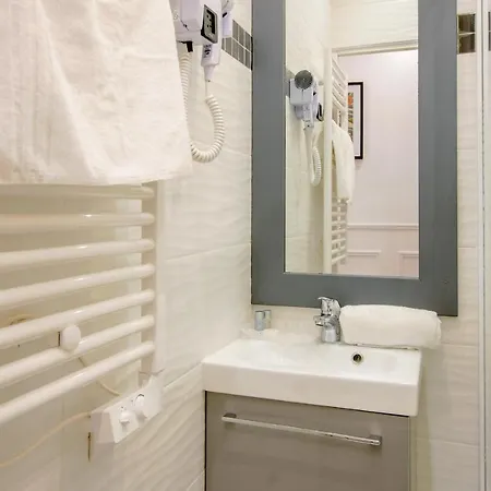 25 - Fun Duplex In Montorgueil Apartment *