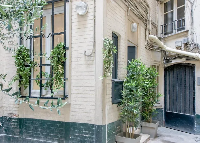 25 - Fun Duplex In Montorgueil